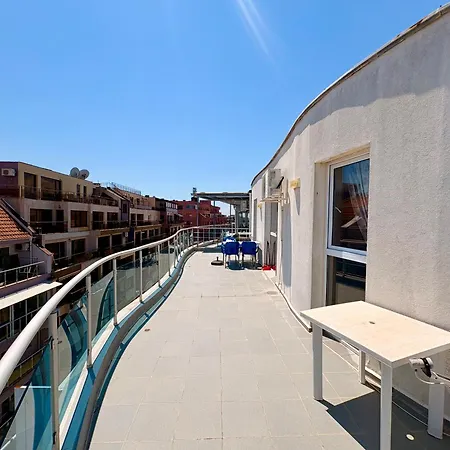 Appartamento 59 Kraybrezhna Pomorie